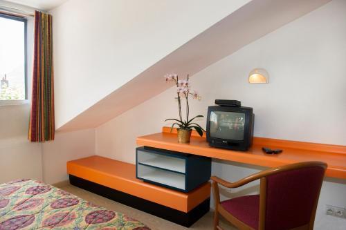 Hotel Urbain V Mende Zewnętrze zdjęcie