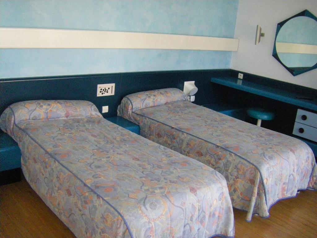 Hotel Urbain V Mende Zewnętrze zdjęcie